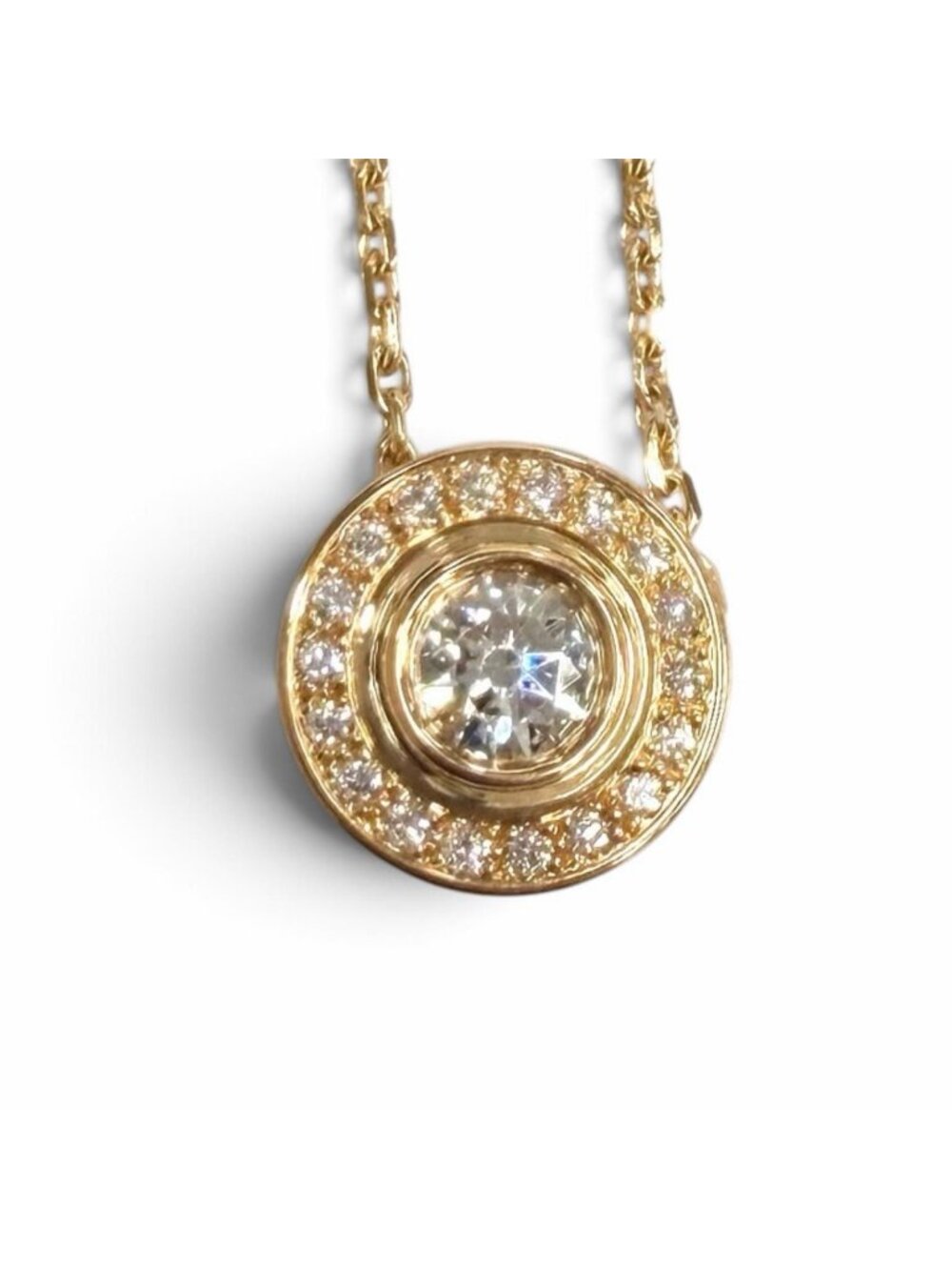 Cartier D'amour Pendant Brilliant Cut Diamond Pave Setting 750 Center
